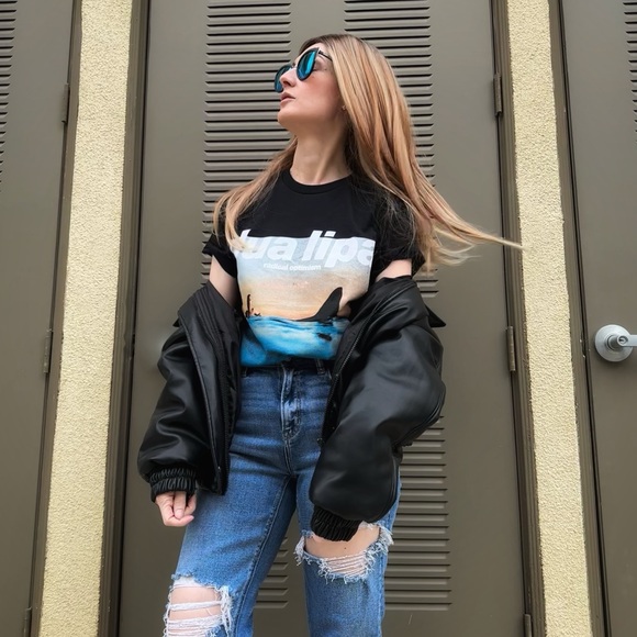 Meet your Posher, Michelle - Picture 2 of 9